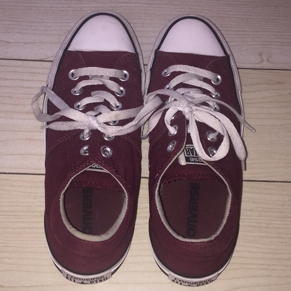 Maroon converse!! ♥️♥️♥️ - Picture 4 of 6